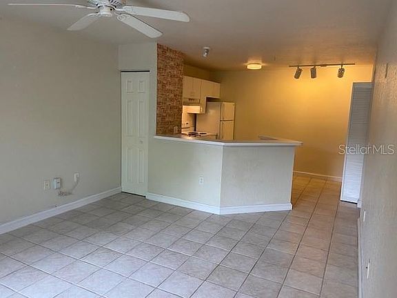 2nd image of 850 S Tamiami Trl APT 703
