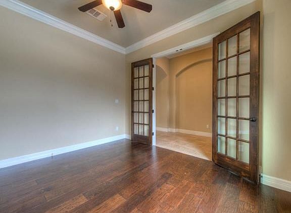 5th image of 224 Summer Wood Ct