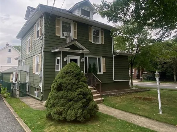 883 Ray Avenue, Ridgefield, NJ 07657