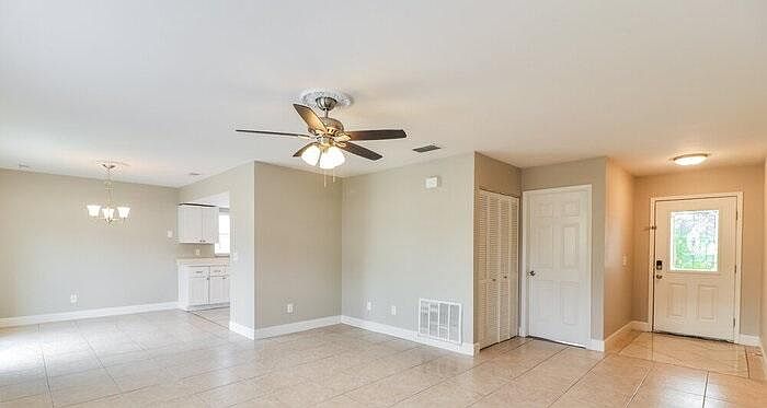 1st image of 102431 Comfort Cir