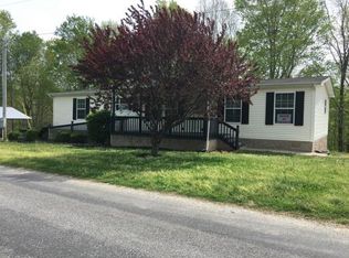 581 Deer Run Rd, Celina, TN 38551