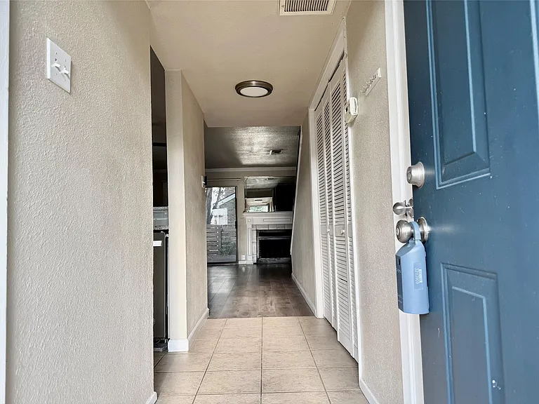 2018 W Rundberg Ln #6A — Photo 4