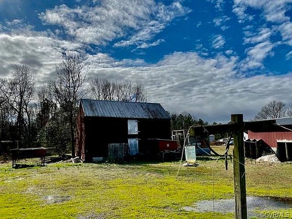 5th image of 1017 Milby Town Rd