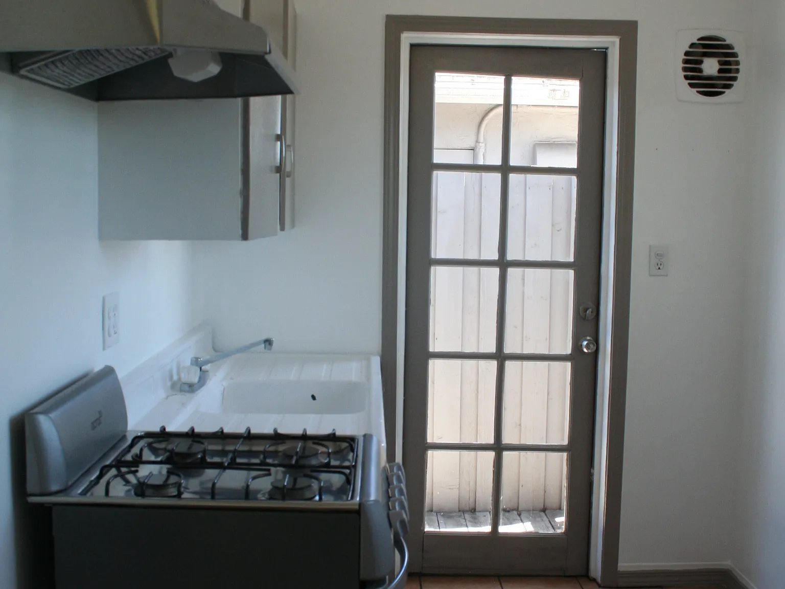 Studio, $1,795 — Photo 4