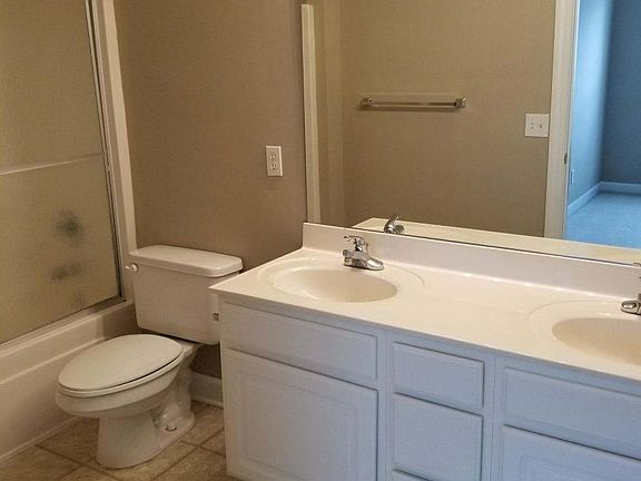 Master Bath with Dual Sinks & Large Walk In Closet