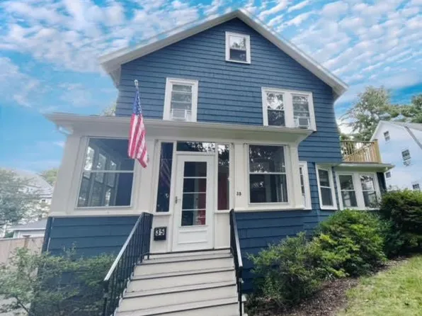 33 Eliot St, Chestnut Hill, MA 02467