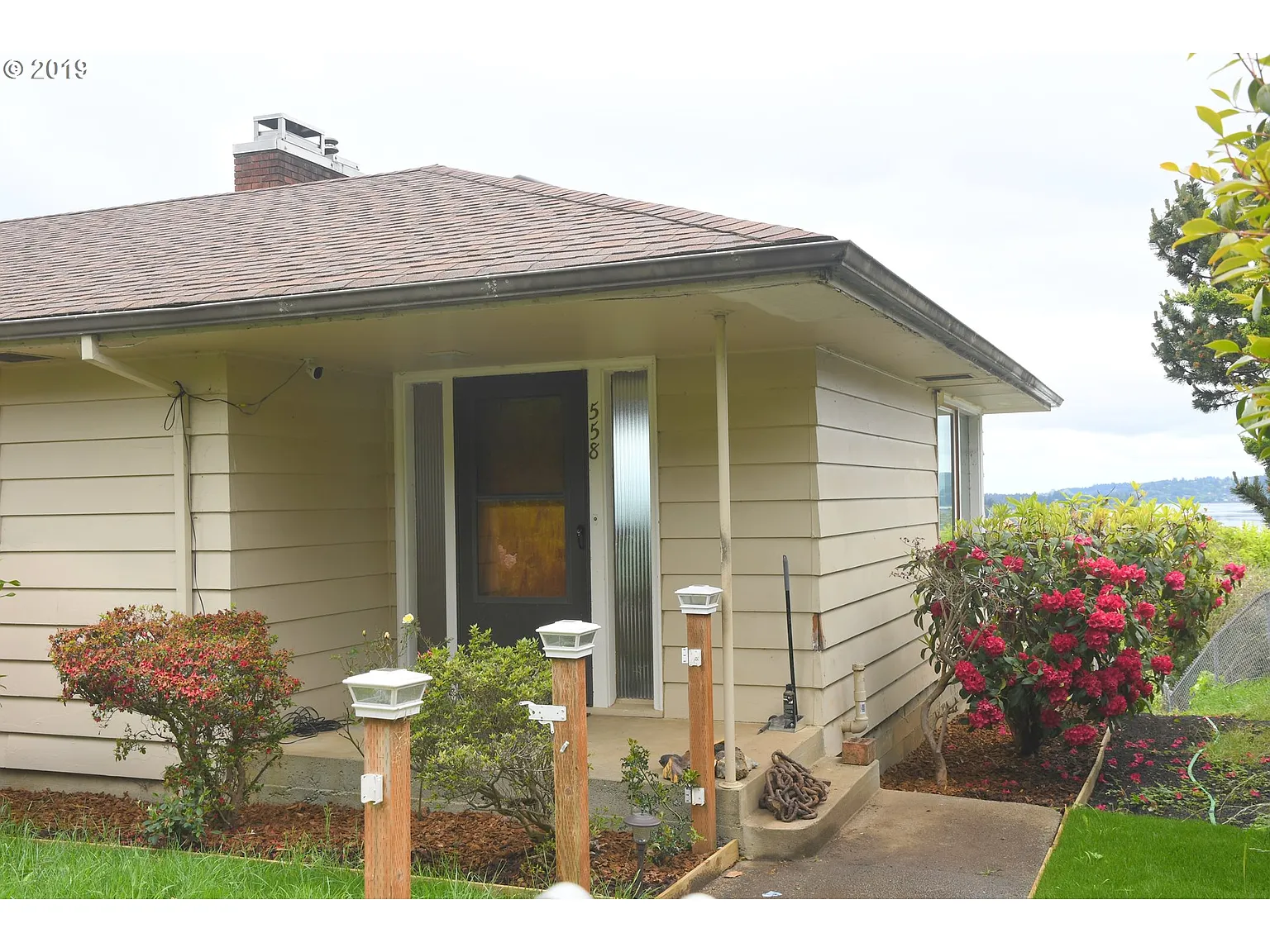 558 W Fir Ave photo 1