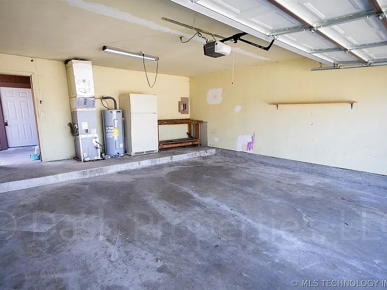 5104 S 75th East Ave — Photo 66