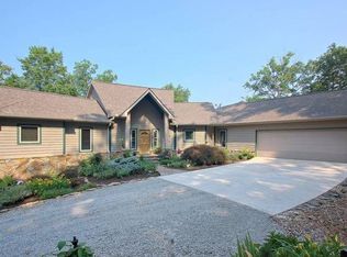 137 Fox Ridge Ln, Caryville, TN 37714