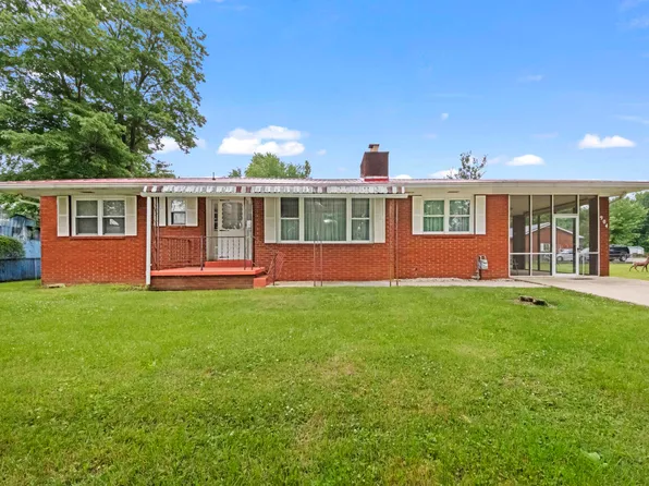 904 Madison Ave, Wurtland, KY 41144