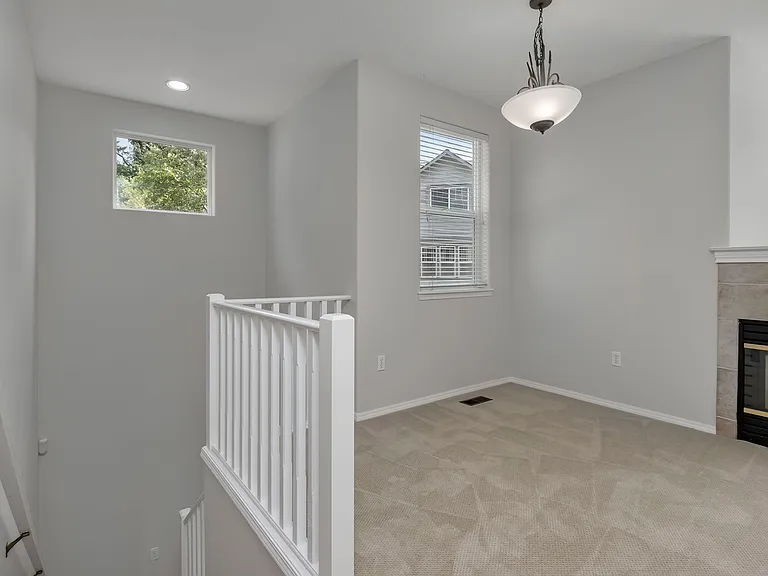 4745 SW 2nd Ave — Photo 4