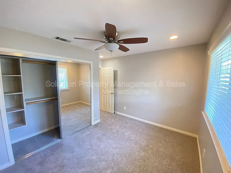 339 Crouch St — Photo 17