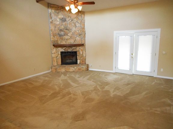 4th image of 523 Kevin Dr