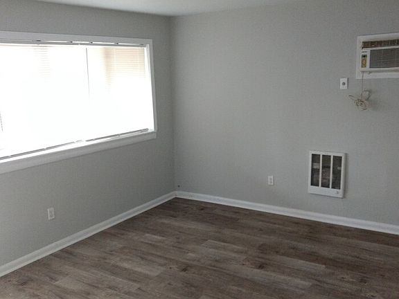 5th image of 1034 Mission Ave