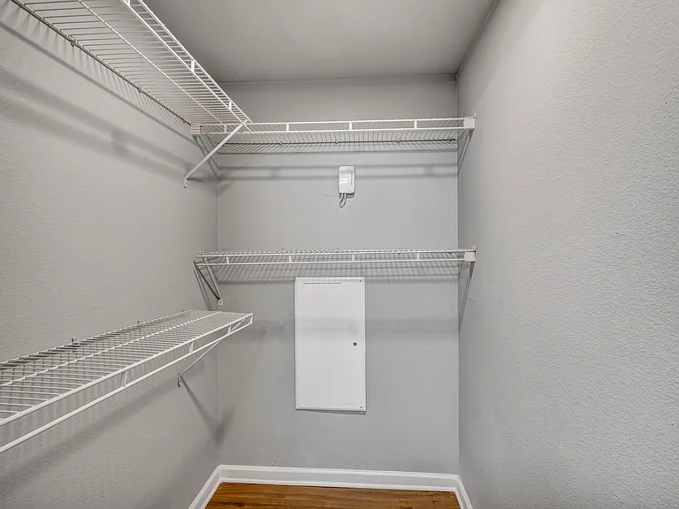 The Quarters Sterling House (Student Housing - Rent by the Bed) — Photo 68