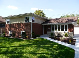 5308 W 102nd St, Oak Lawn, IL