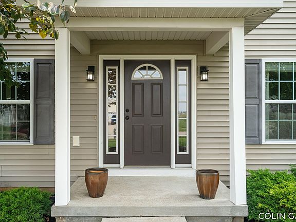 5th image of 1654 Sunny Glen Dr SE