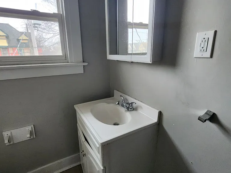 268 Sherman Ave #A44 — Photo 8