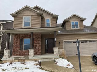 2608 W Stonehenge Ct, Peoria, IL 61615