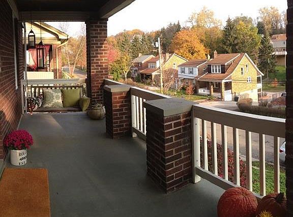 2nd image of 834 Vallevista Ave