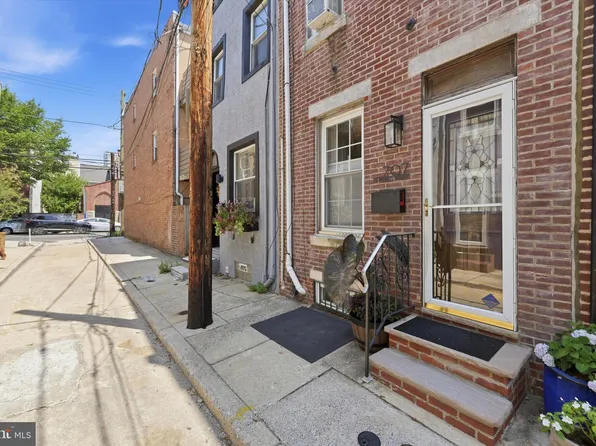 707 S Mildred St, Philadelphia, PA 19147