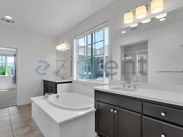 1483 S Barker St — Photo 32