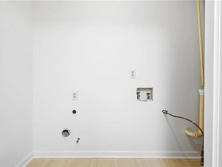 901 Gettysburg Pl — Photo 14