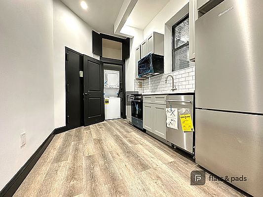 1st image of 191 Jefferson Ave #2D