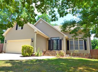 126 Azalea Dr, Villa Rica, GA 30180