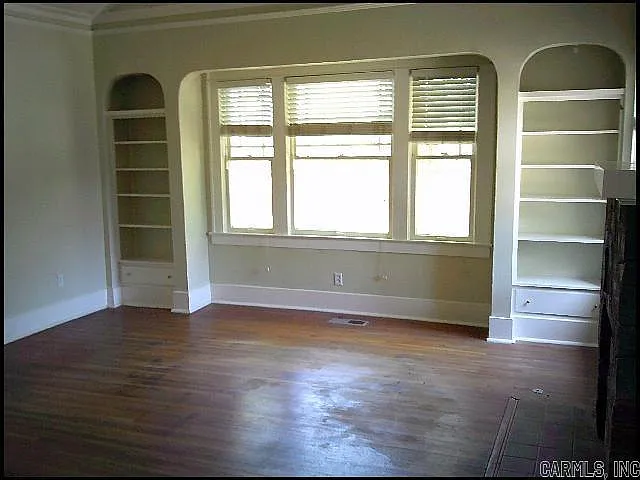 106 Fountain Ave — Photo 3