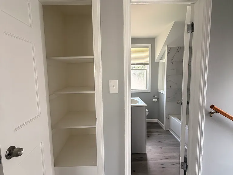 13108 Saint James Ave — Photo 18