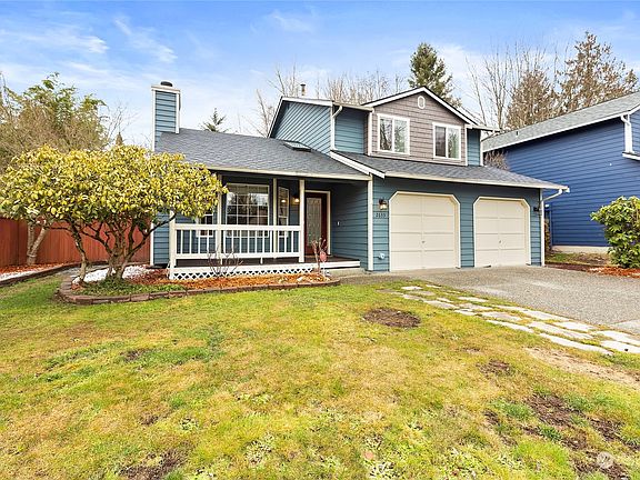 3rd image of 2633 203rd Street SW