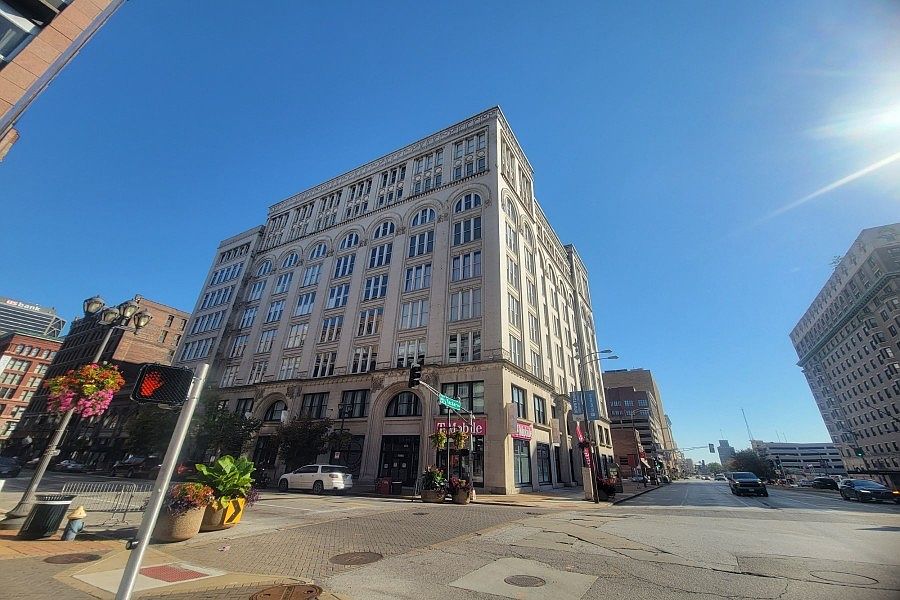 2nd image of 1136 Washington Ave Unit 808