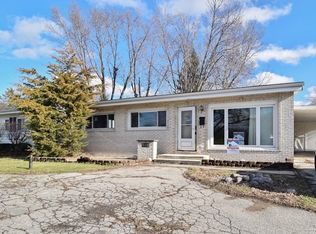 533 Yale St, West Chicago, IL 60185