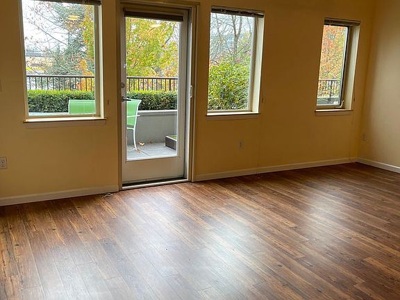 2nd image of 425 23rd Ave S APT A002