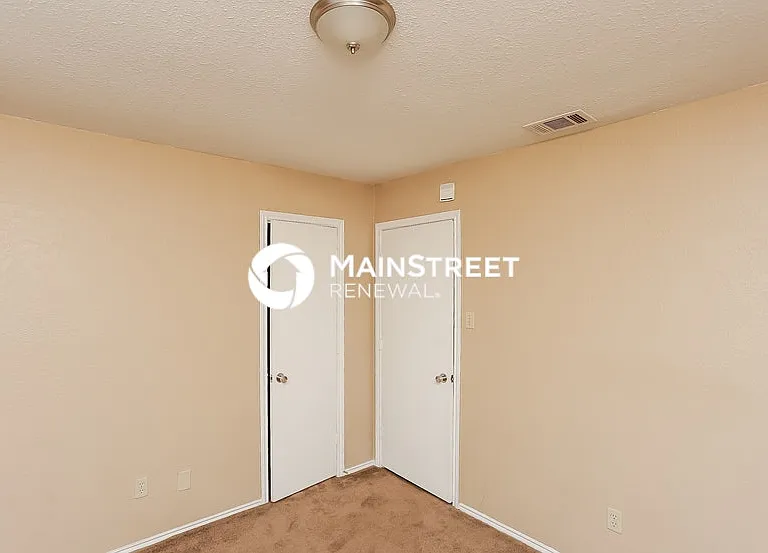 1003 Glenn Dr — Photo 11