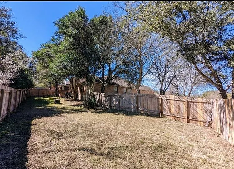 7230 Avery Rd — Photo 20