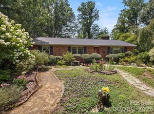 340 Sycamore Dr, Arden, NC 28704