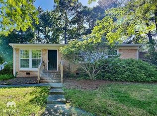 910 Pond St, Clayton, NC 27520