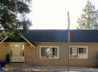 30449 Live Oak Dr, Running Springs, CA 92382