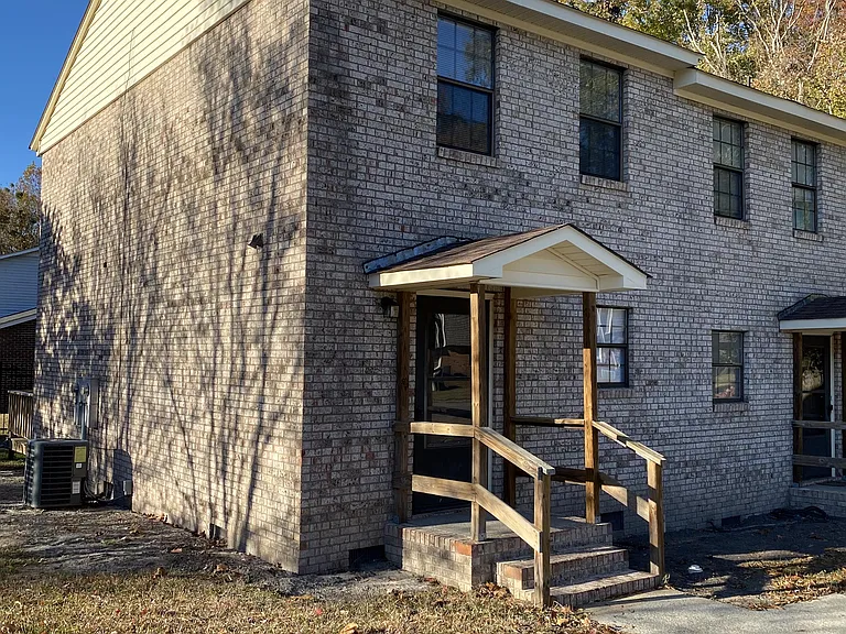 716 Verdant Dr #1 — Photo 9