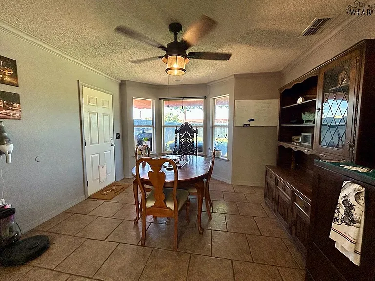 4816 Matterhorn Dr — Photo 7