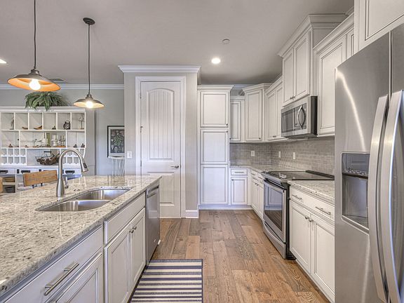 4th image of 6030 Keats St Unit 201