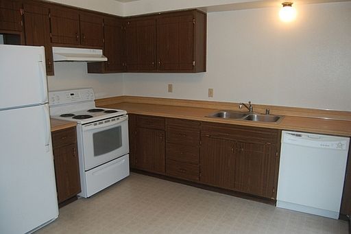 2nd image of 324 NE Izett St APT B202
