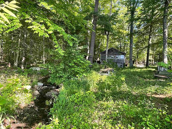2nd image of 5 Allen Road