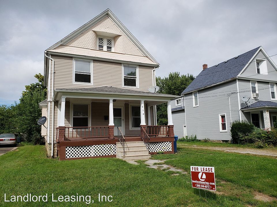 1st image of 918 W 22nd St