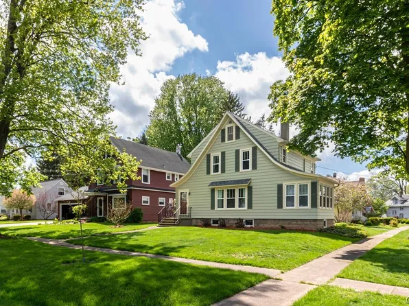 307 Hickory St, Liverpool, NY 13088