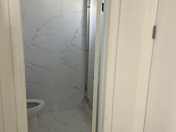 3rd image of 375 Ross Ave Floor 2
