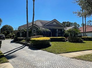 12032 Royce Waterford Cir, Tampa, FL 33626