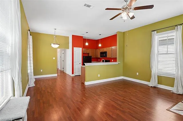 626 Saint Maurice Ave — Photo 5